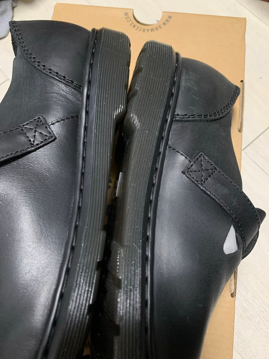 닥터마틴 패트리샤 III UK7 260 새상품 상품이미지4