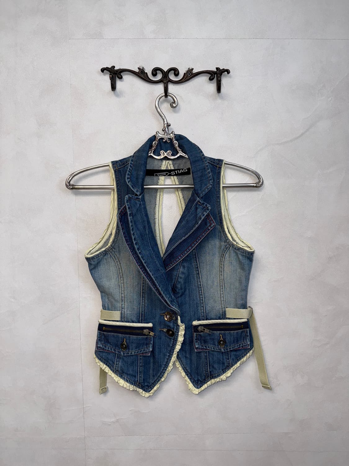 Washing denim y2k back slit buckle vest 상품이미지1