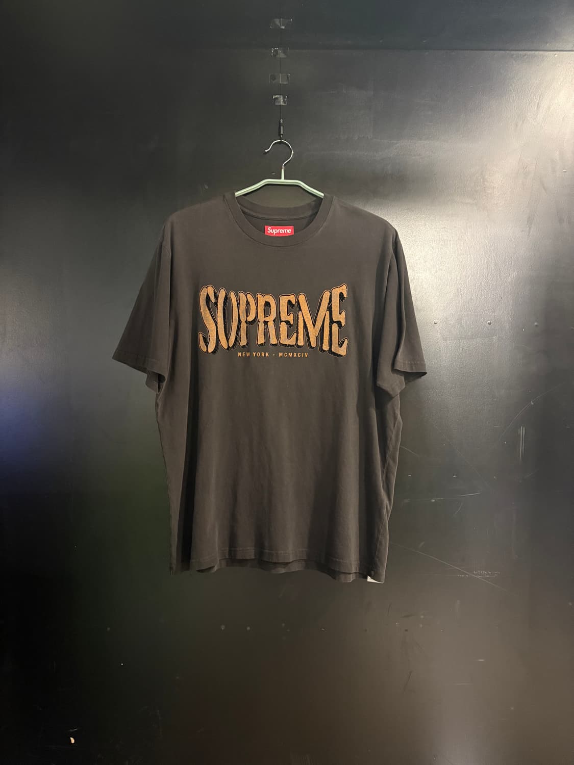 슈프림 플록 워시드 반팔티 상품이미지1