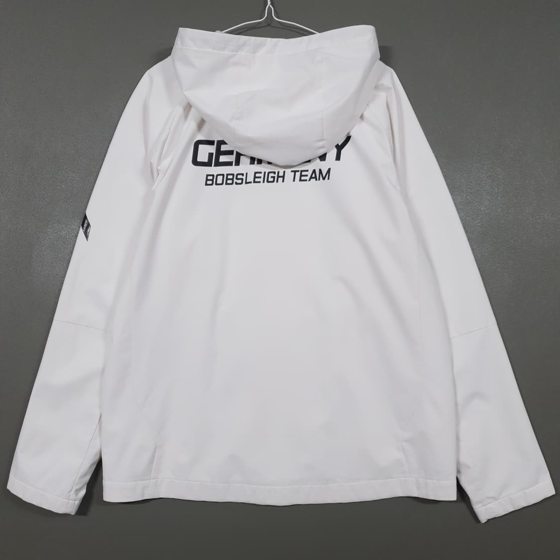 XL) 데상트 독일 레플리카 라인 바람막이 자켓 후드 점퍼 화이트 105 상품이미지9