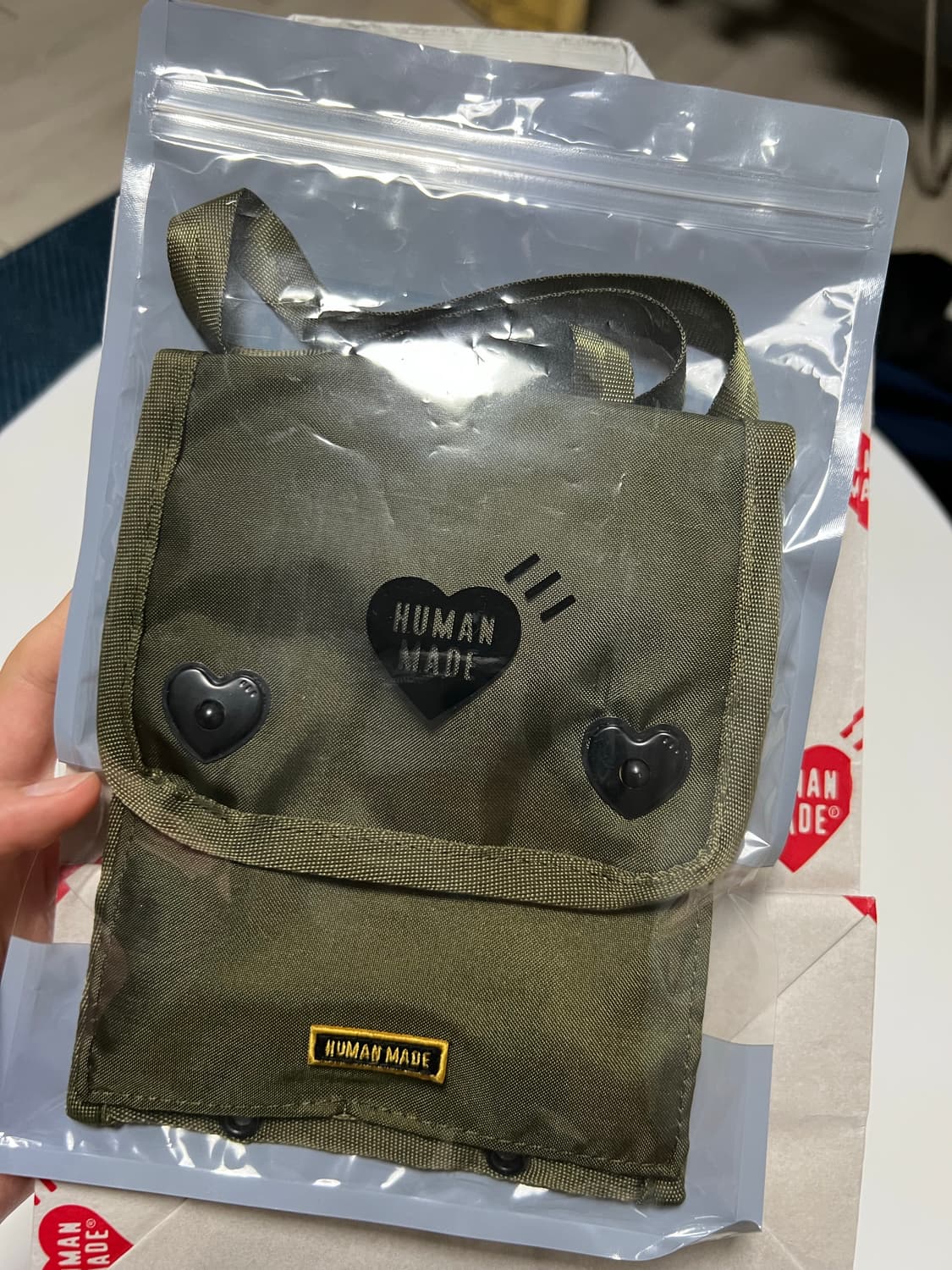 휴먼메이드 밀리터리 스몰 숄더백 올리브 드랩 상품이미지5