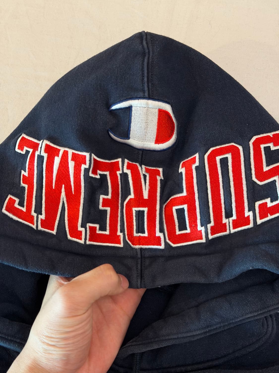 17FW 슈프림 X 챔피온 아크로고 후드집업 네이비 레드 상품이미지3