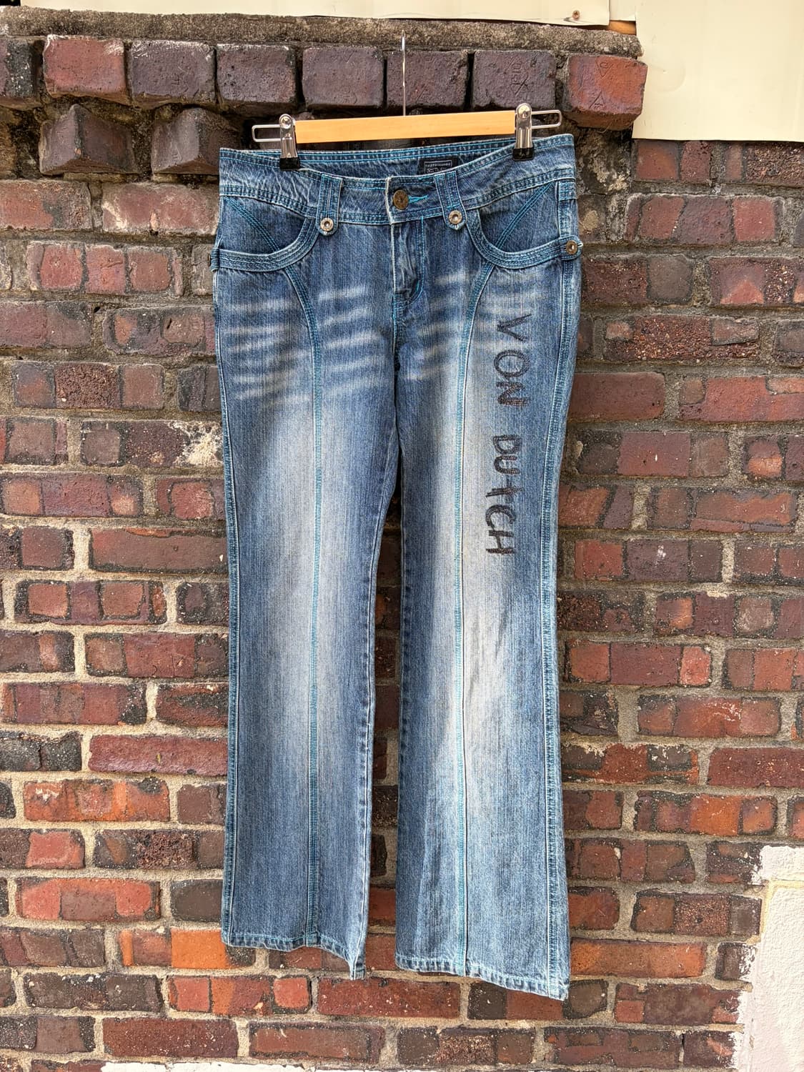 Von Dutch y2k 로고 스티치 플레어 데님 상품이미지1