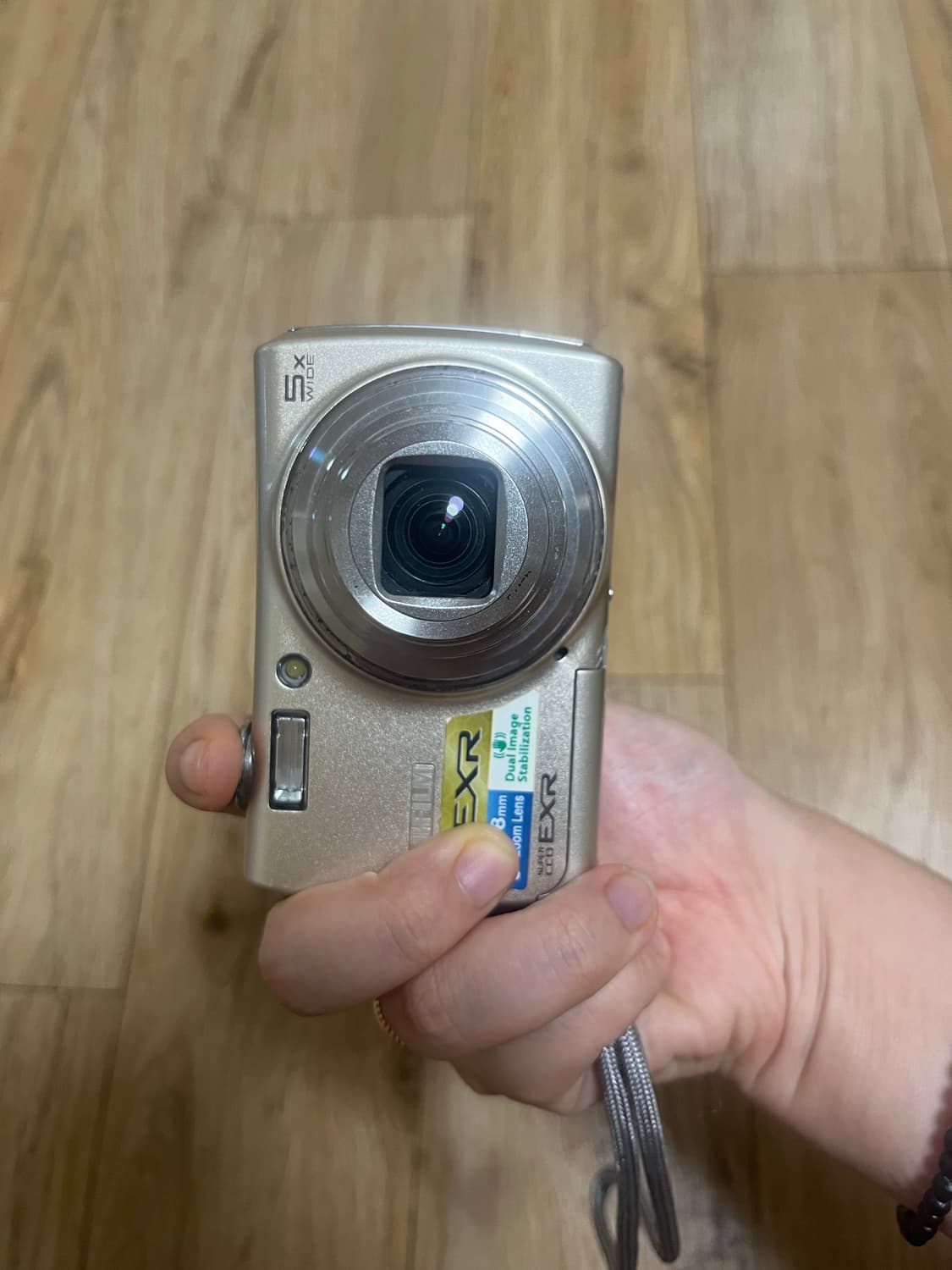 후지필름 f200exr 골드 상품이미지4