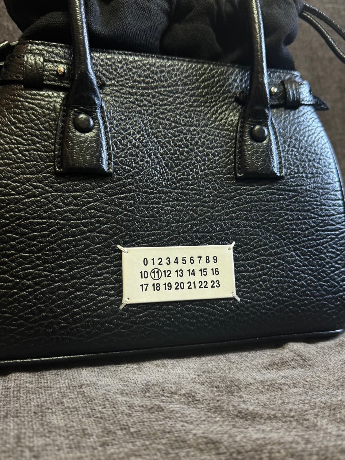 메종 마르지엘라 Maison Margiela 드로스트링 숄더백 상품이미지3