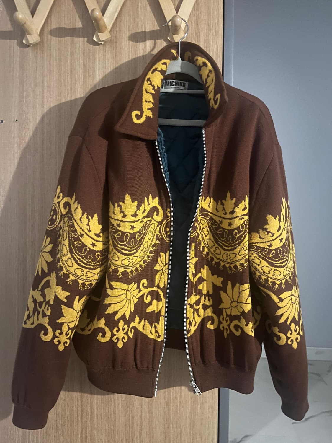 [화려함 속에 숨겨진 안정감] Michiko Koshino 상품이미지1