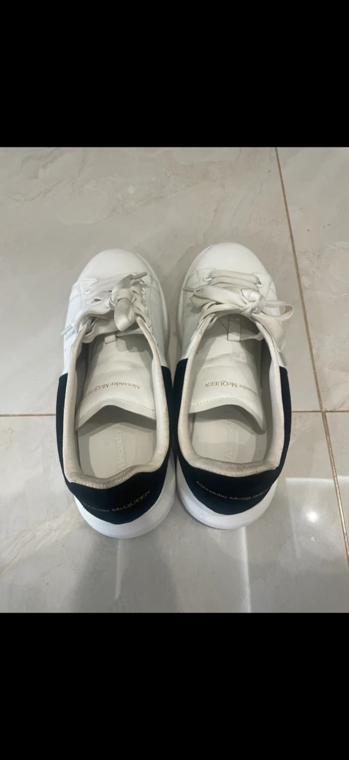 알렉산더 맥퀸 오버솔 스니커즈 화이트 상품이미지2