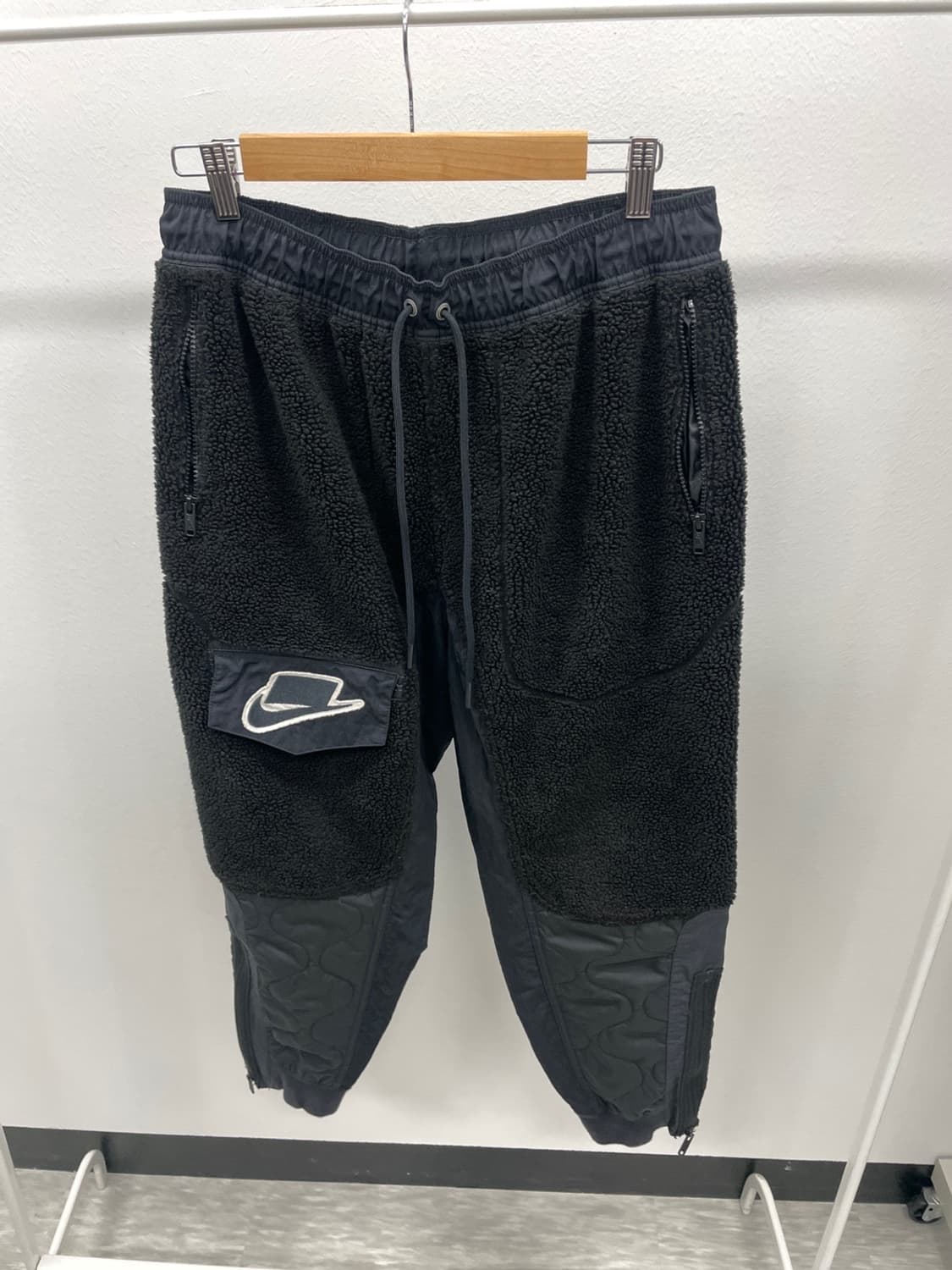 34) 나이키 패딩 조거팬츠 상품이미지1