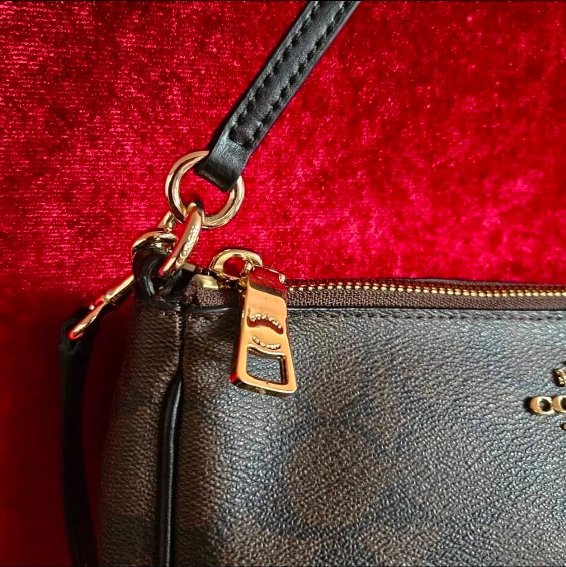 코치(Coach) 시그니쳐 탑핸들 숄더 크로스백 상품이미지4