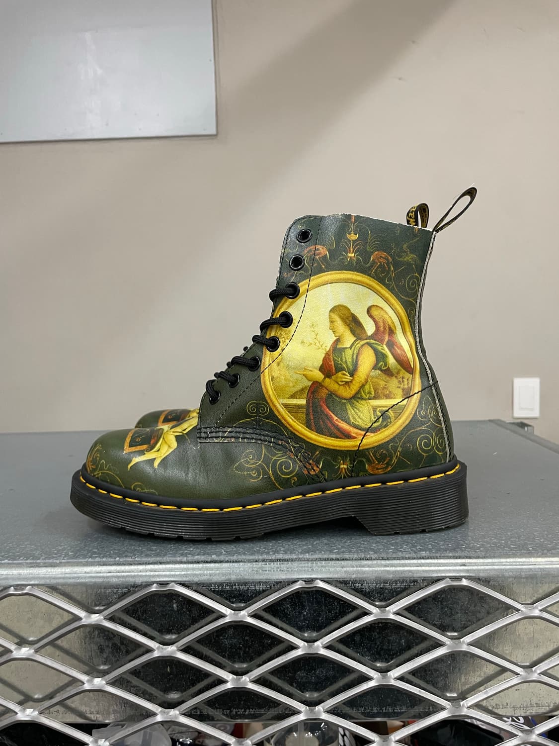 닥터마틴 디 파올로 1460 파스칼 UK4 상품이미지1