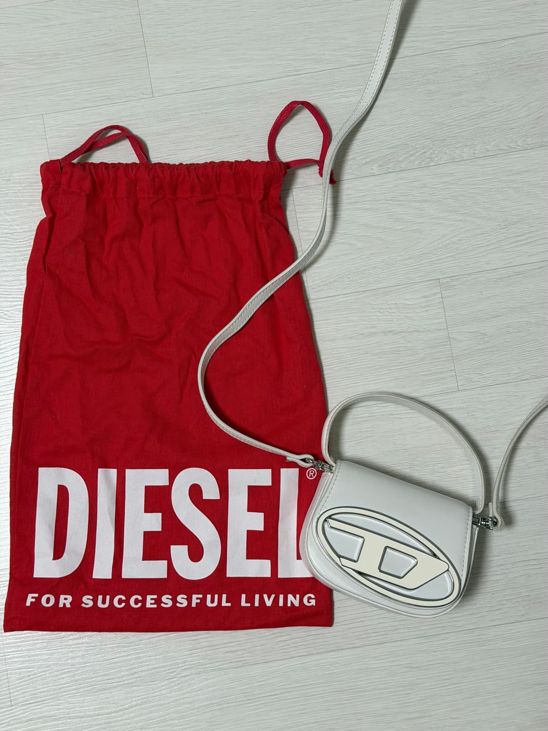 디젤 가방 파매합니다 상품이미지1