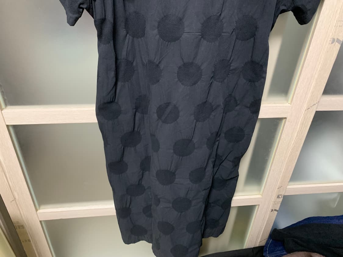 애프터먼데이 도트 텍스쳐 원피스 블랙 새상품 상품이미지5