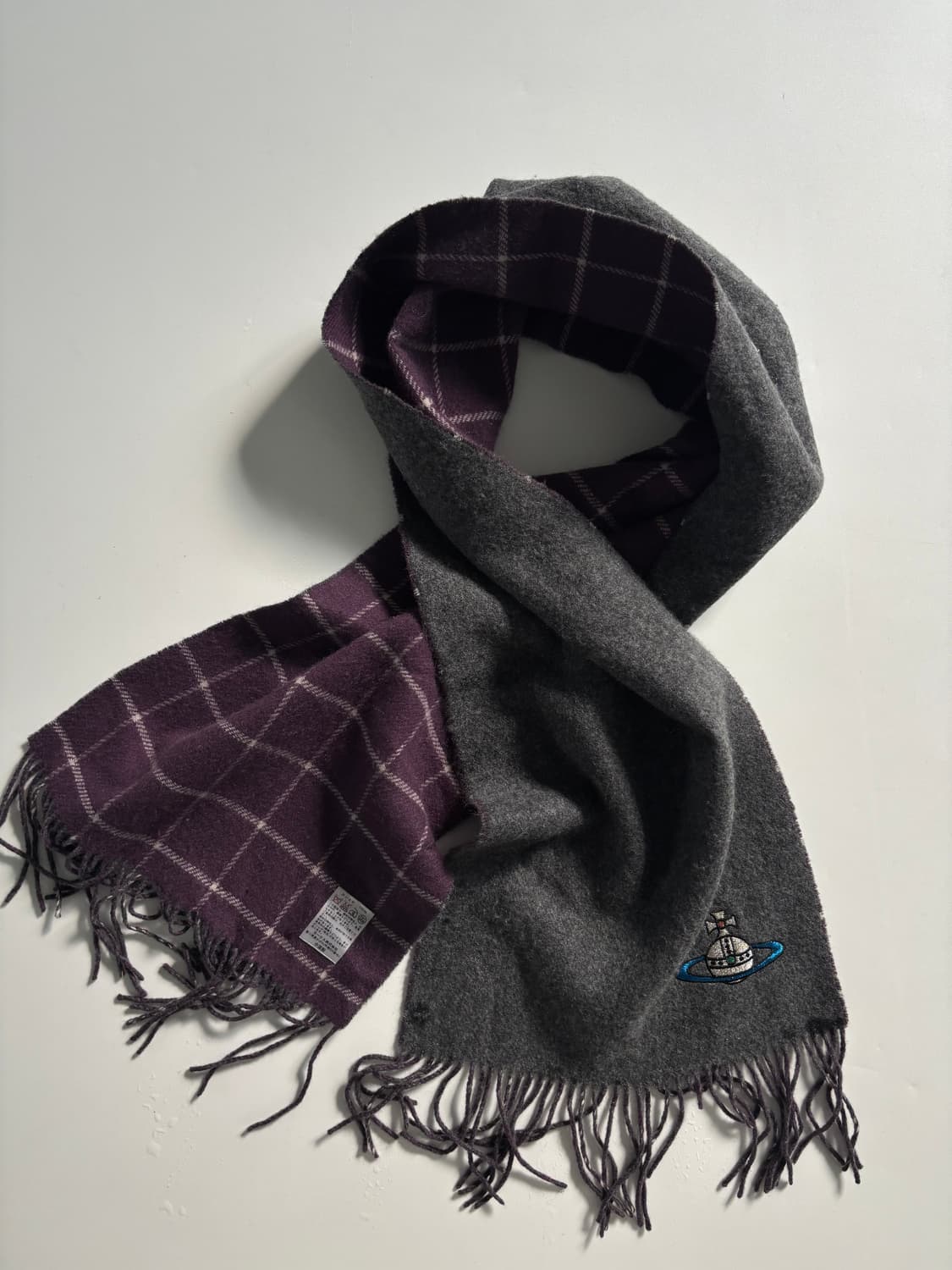 비비안웨스트우드 차콜 체크 퍼플 배색 ORB 캐시미어 머플러 상품이미지2