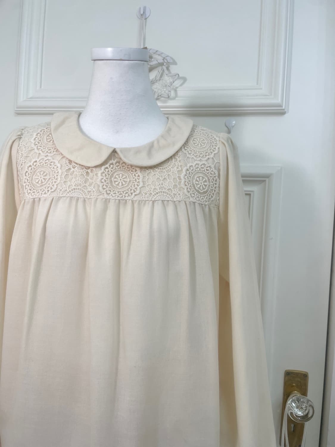 EHKA SOPO butter lace trim collar blouse 상품이미지6