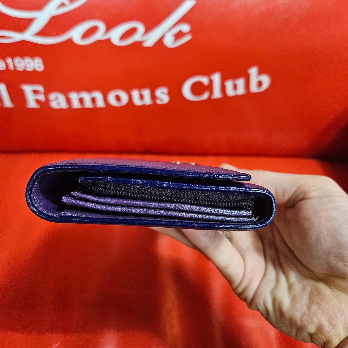 비비안웨스트우드 사이드라인 배색 커스텀 가죽 장지갑 상품이미지9