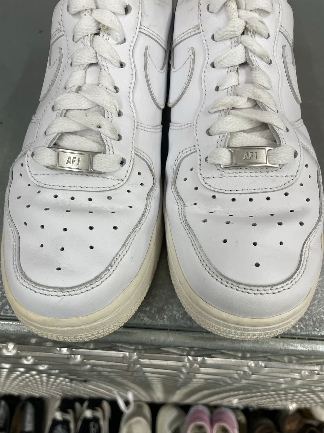 나이키 에어포스 1 로우 화이트 240 상품이미지7