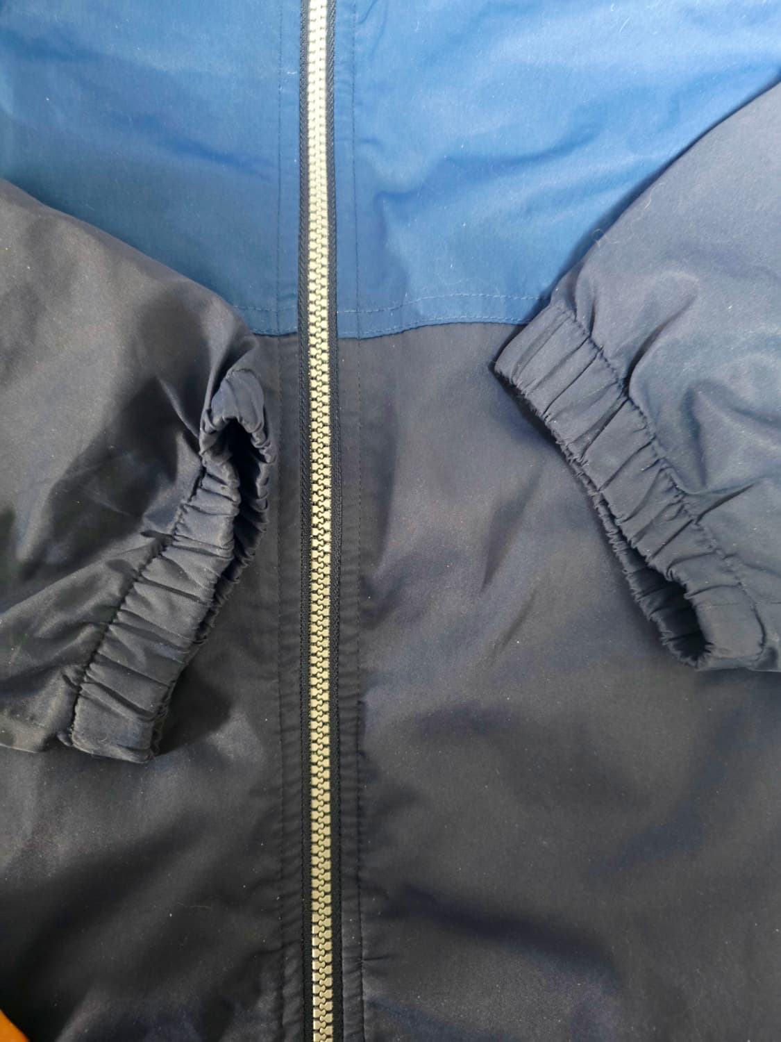 [아디다스] 올드스쿨 네이비 블루 투톤 배색 삼선 오버핏 바람막이 (실측 상품이미지3