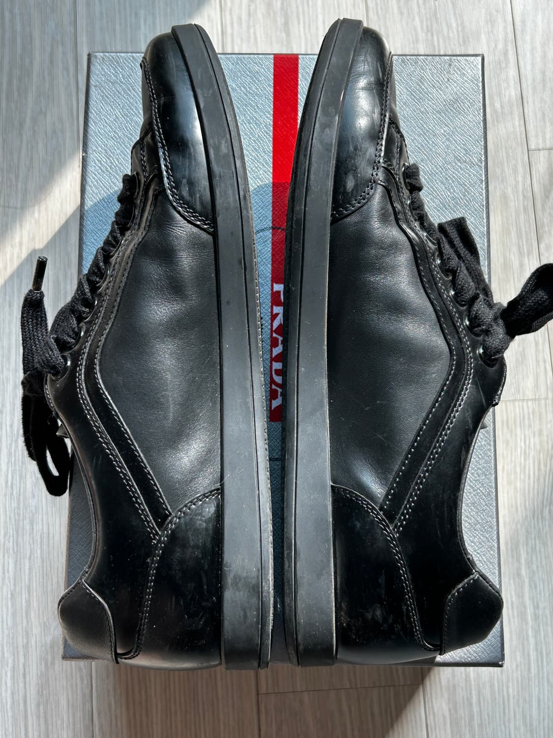 프라다 스포츠 가죽 스니커즈 상품이미지4