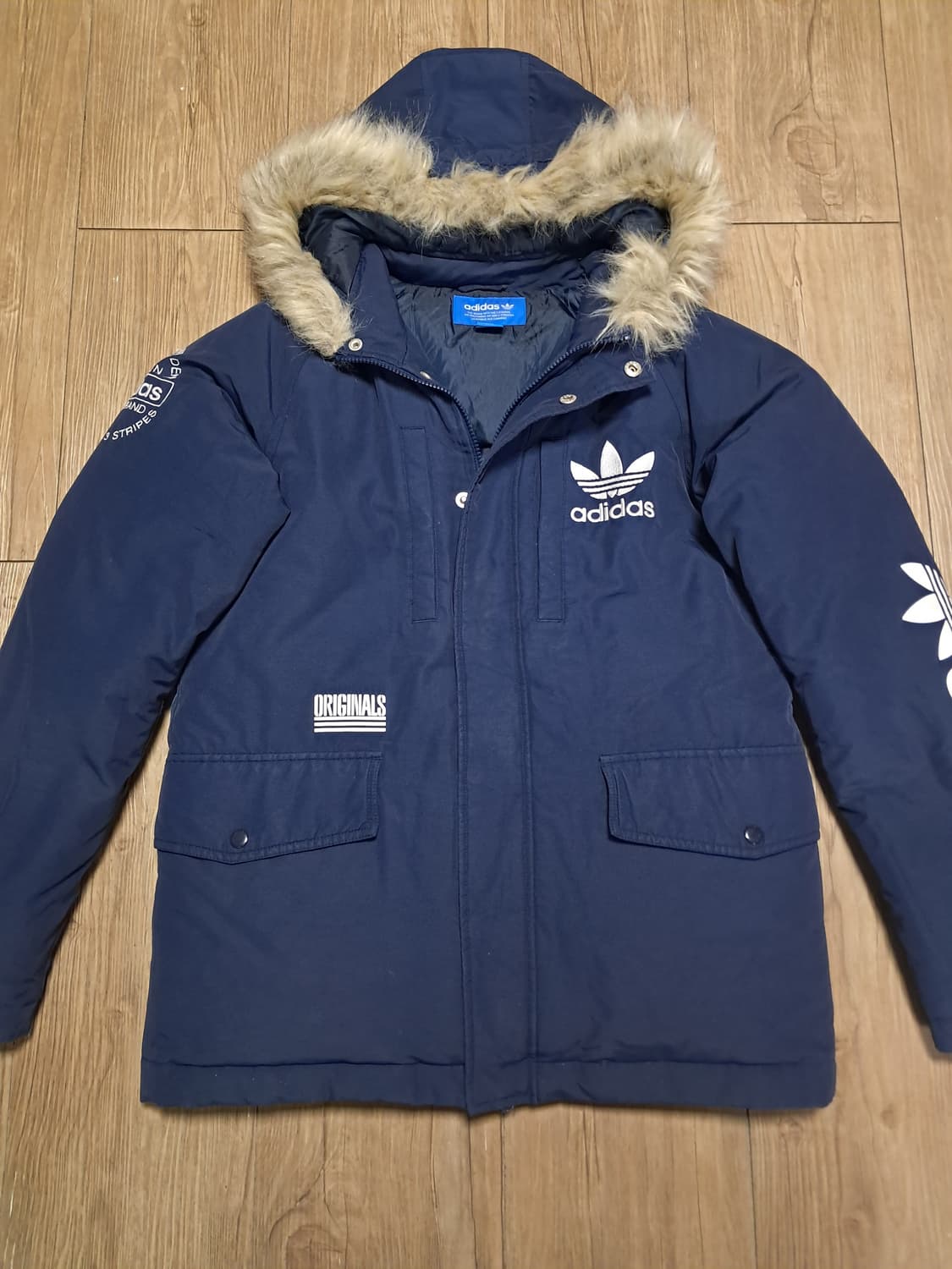 아디다스 로고 패딩 남성95  상품이미지3