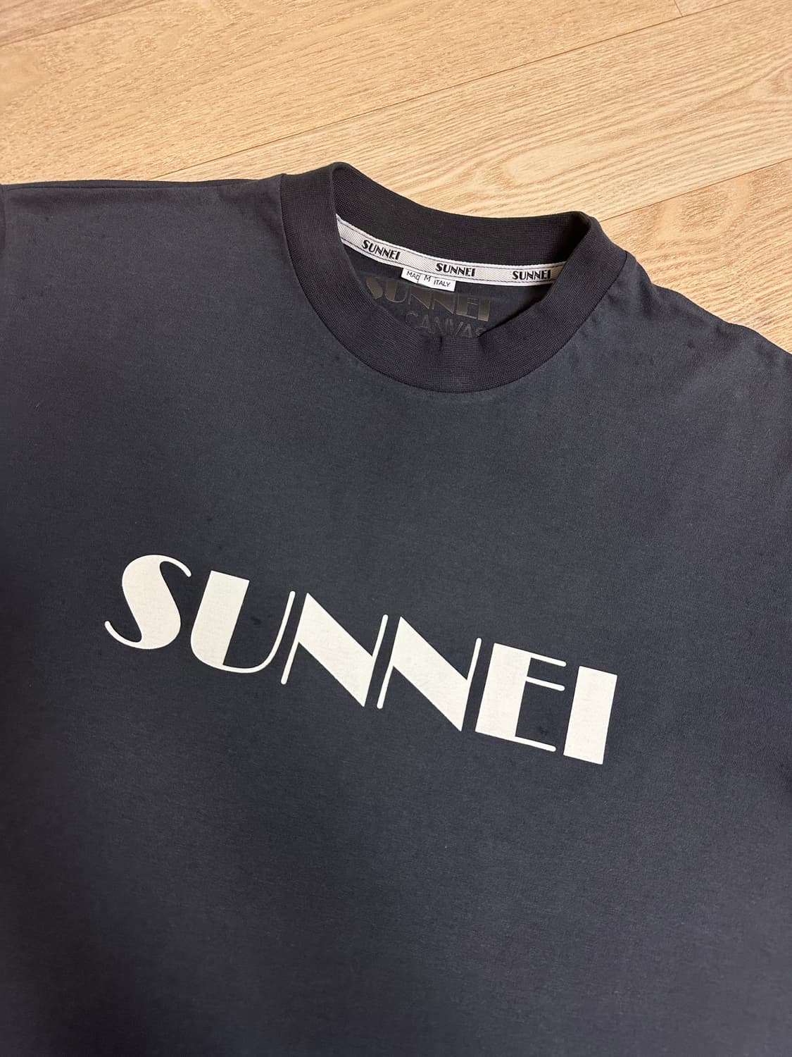 써네이 sunnei 로고 반팔 티셔츠 네이비 M 사이즈 상품이미지2