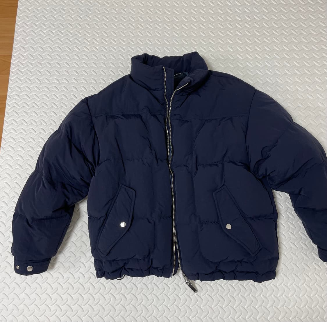 비바스튜디오 푸퍼패딩 숏패딩 덕다운 네이비 M 상품이미지1