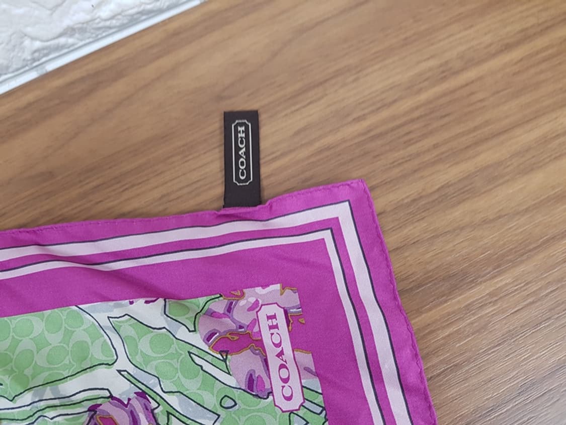 코치 실크 스카프 상품이미지2