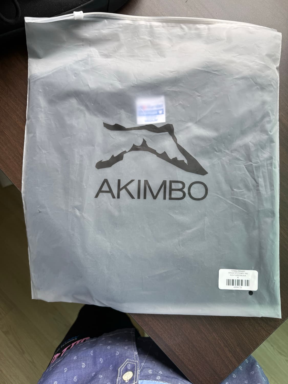 아킴보클럽 akimbo 체인피커 싱글 스티치 티셔츠 선페이디드 블랙 상품이미지3
