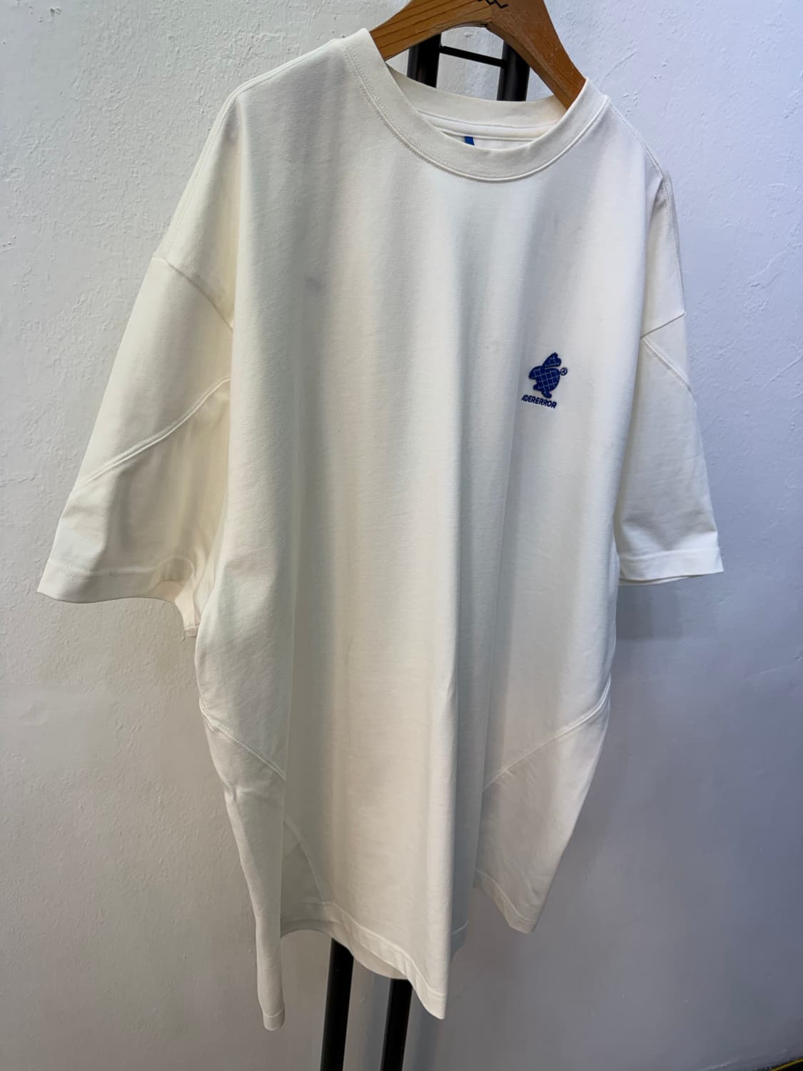 정품) 아더에러 오버핏 반팔 티셔츠 화이트 A3 상품이미지2