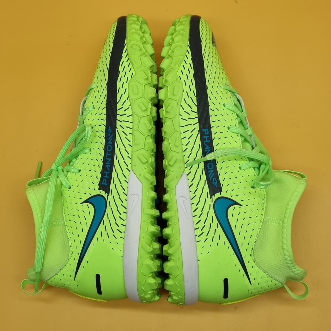 나이키 팬텀 GT. 풋살화240 상품이미지5