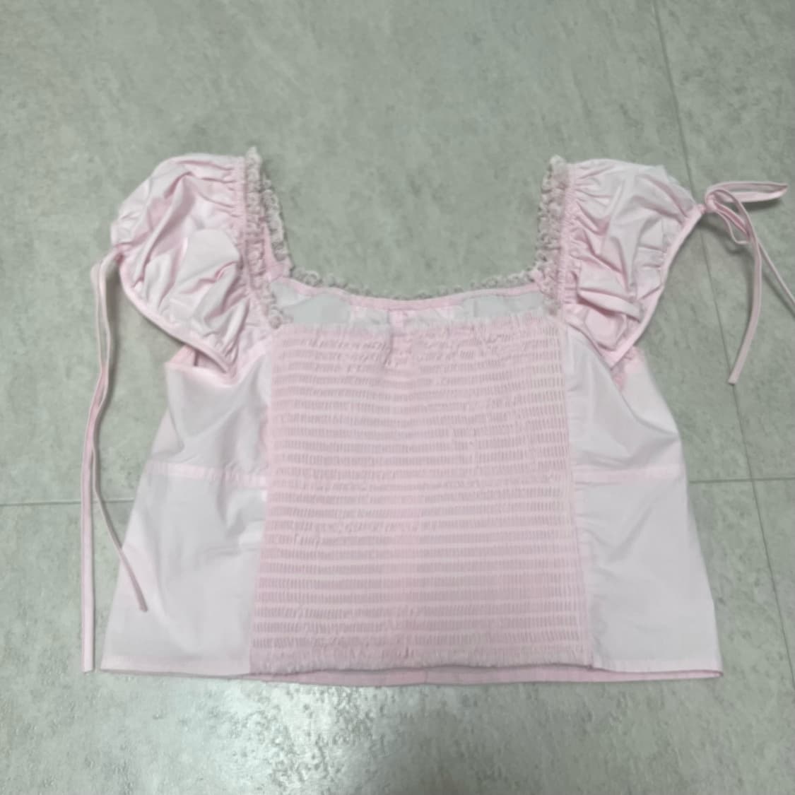 로제프란츠 리본 핀턱 크롭 블라우스 핑크 상품이미지4