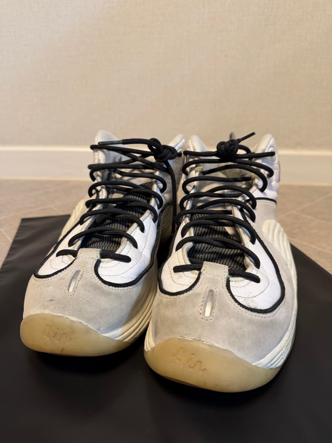 나이키 에어 페니2 포톤 더스트  상품이미지2