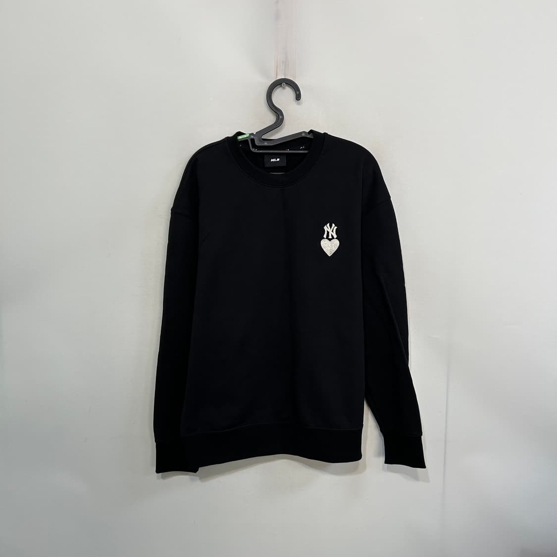 MLB 하트 맨투맨 100 상태최상 상품이미지1