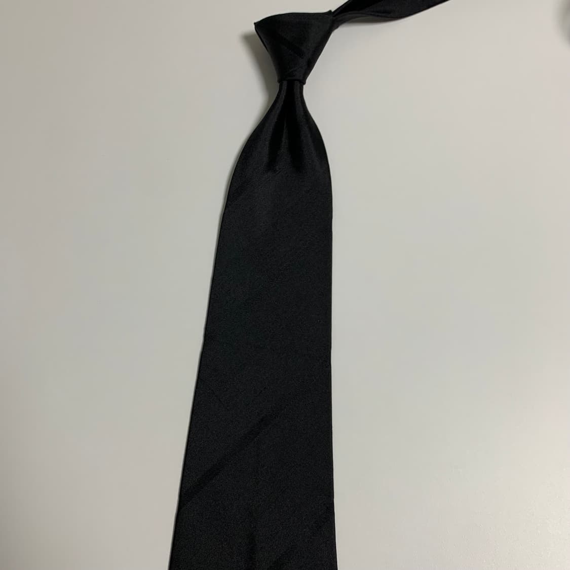 버버리(BURBERRY) 블랙컬러 스트라이프 명품넥타이 심플로고 A+ 상품이미지8