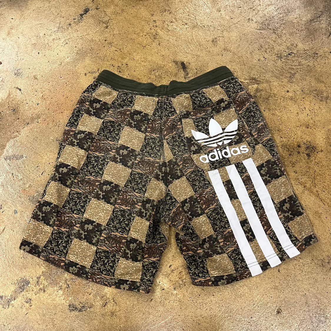 아디다스 카모 밀리터리 반바지 100 상품이미지3