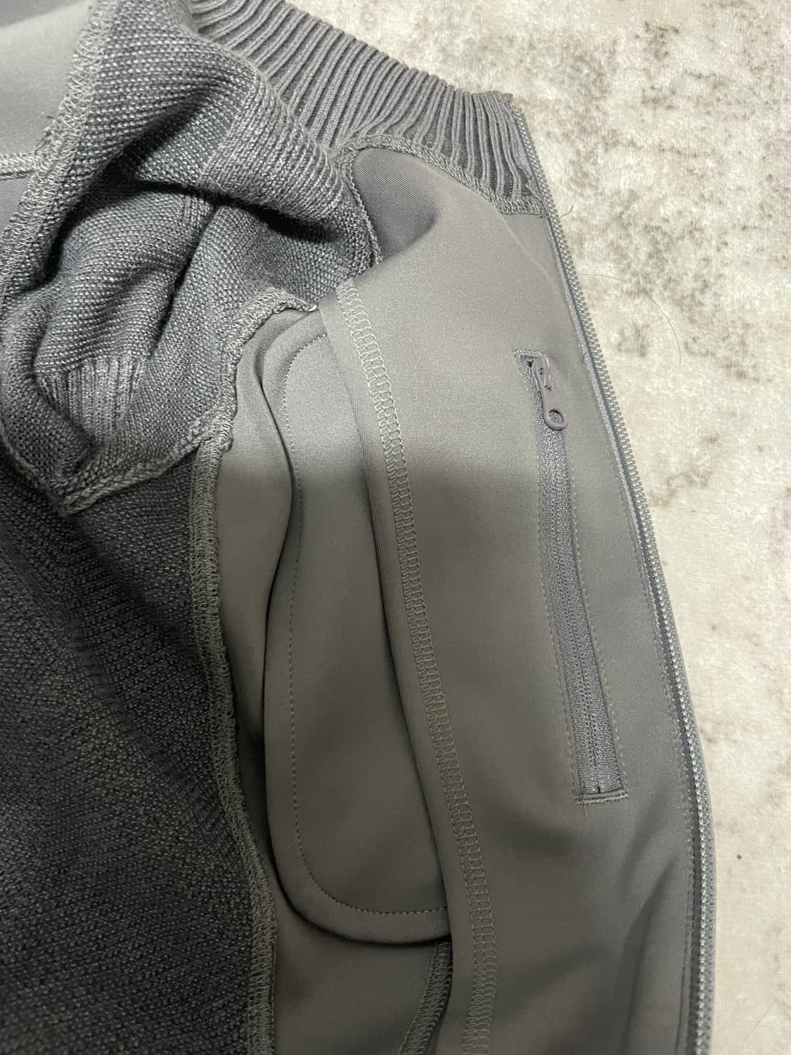 아디다스x스텔라매카트니 집업 85사이즈 상품이미지7