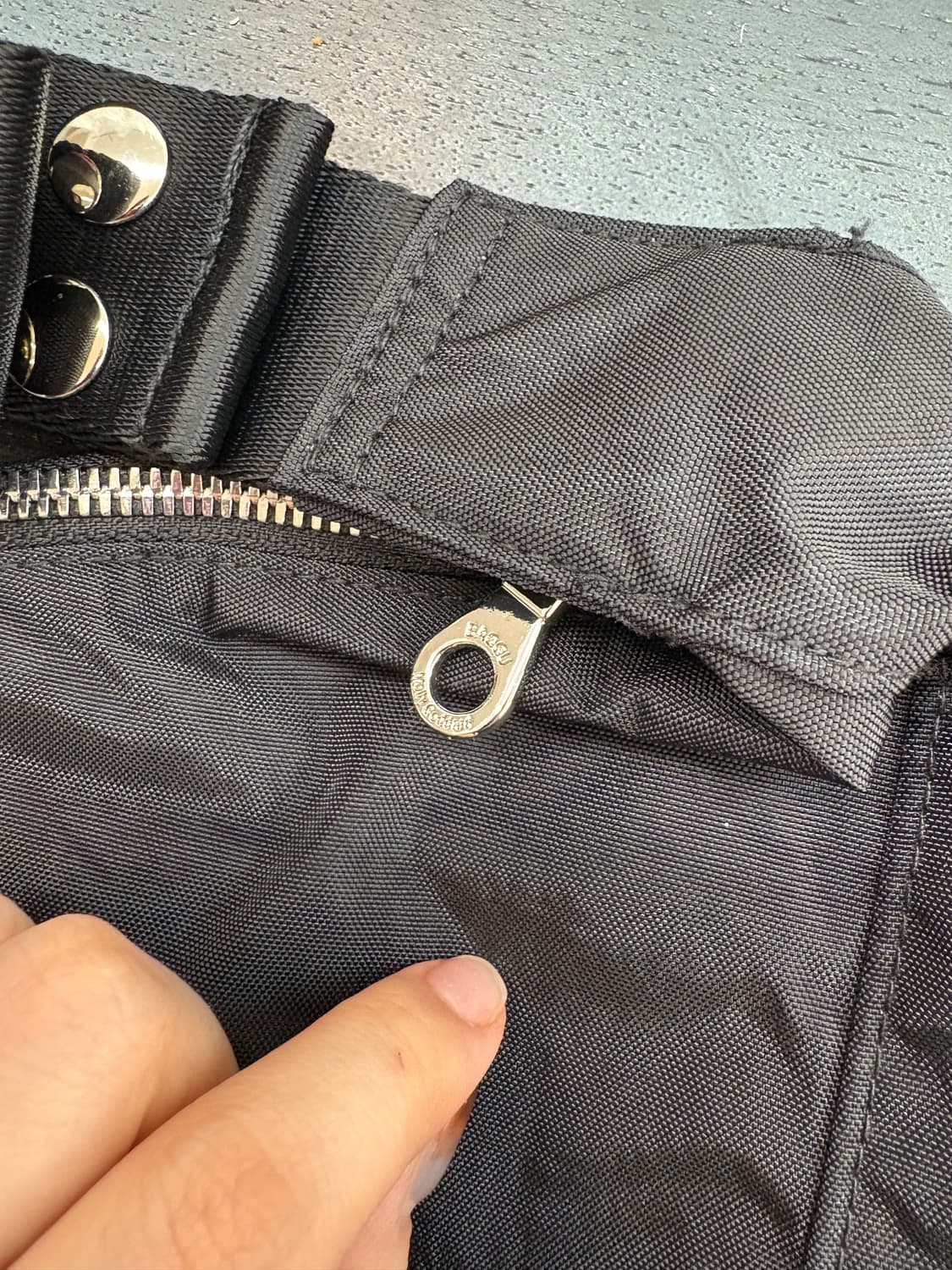 몰리고다드x바쿠 popper medium shoulder bag 상품이미지4