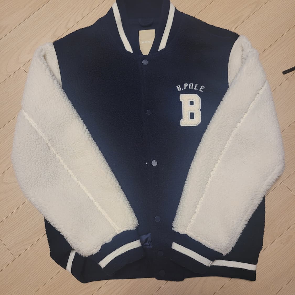 [M] 빈폴 양털 바시티 베이스볼 바켓 상품이미지1