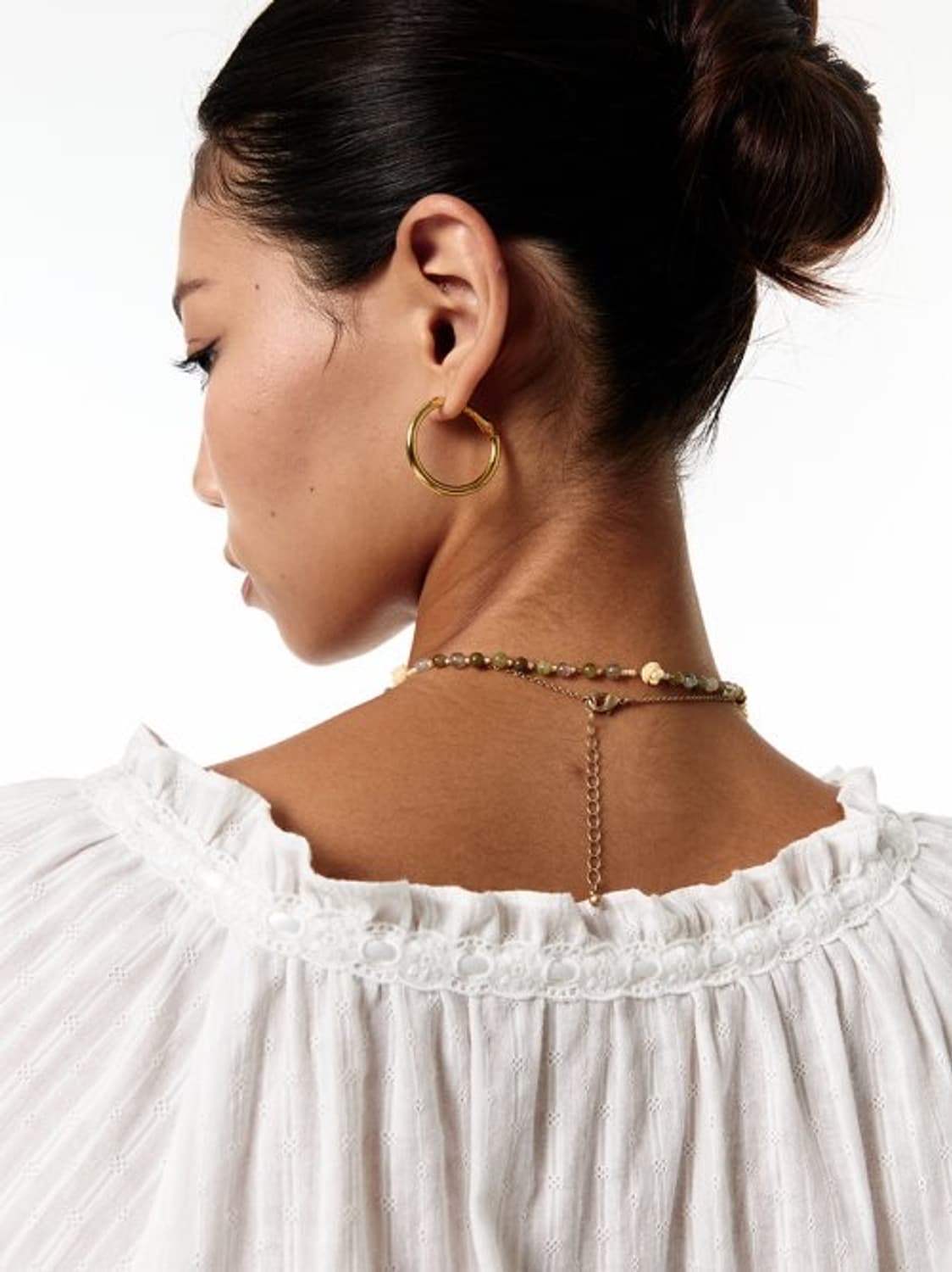 에즈이프캘리 블라우스 신예은착용 상품이미지4