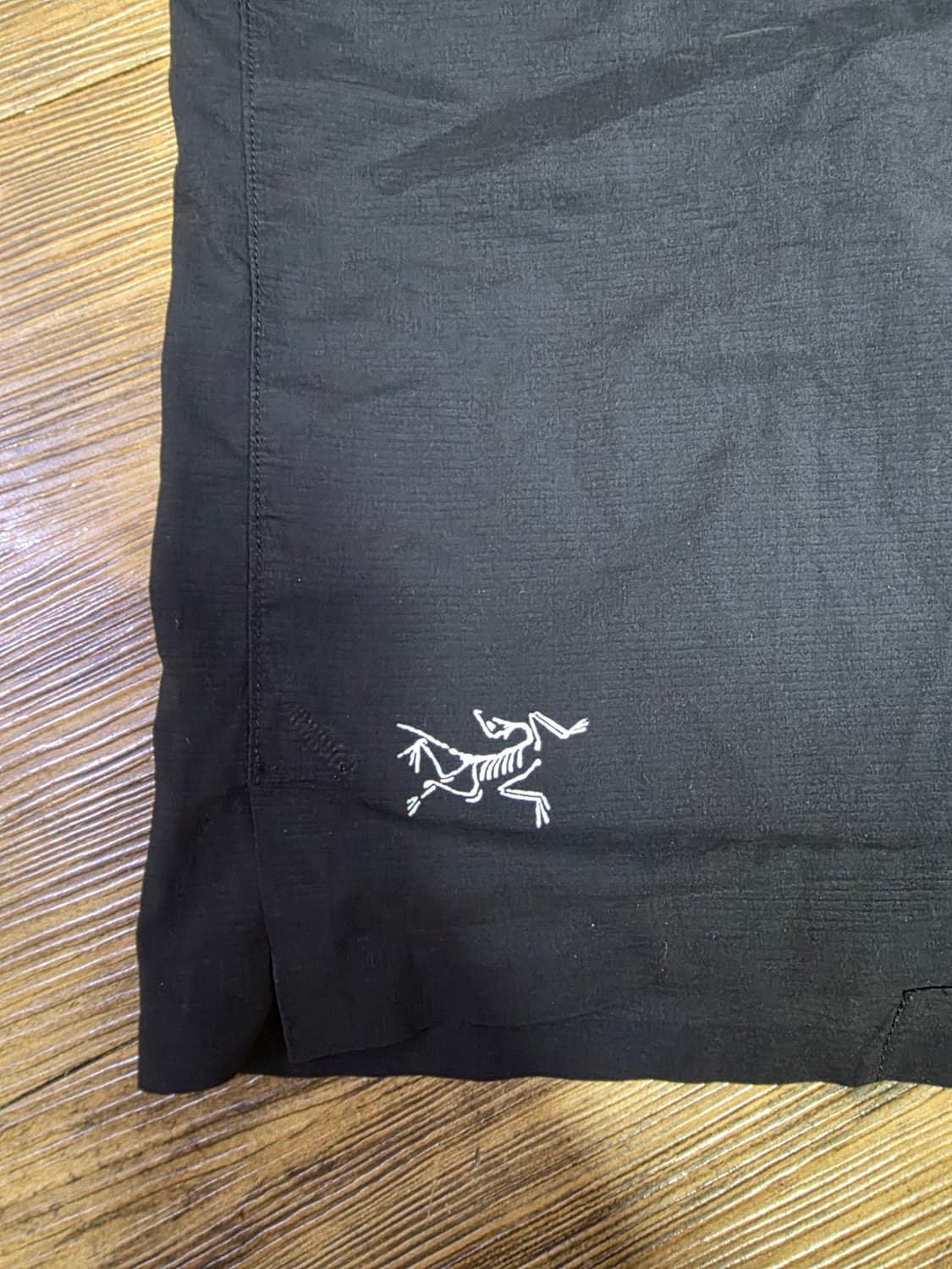 아크테릭스 콜라보 쇼츠 상품이미지2