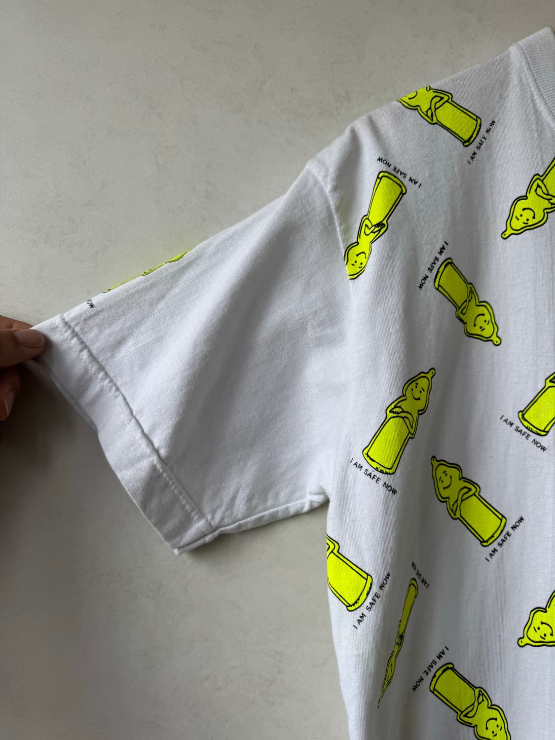 Cabbages & Condoms 티셔츠 상품이미지5