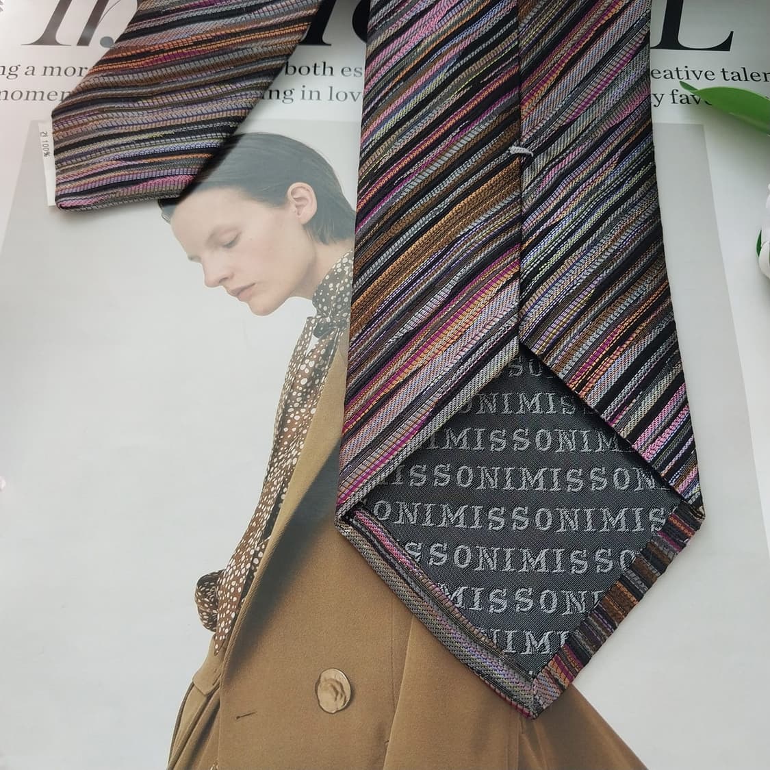 미쏘니 실크 텍스처드 스트라이프 넥타이 8.7cm A+등급 K1559
 상품이미지8