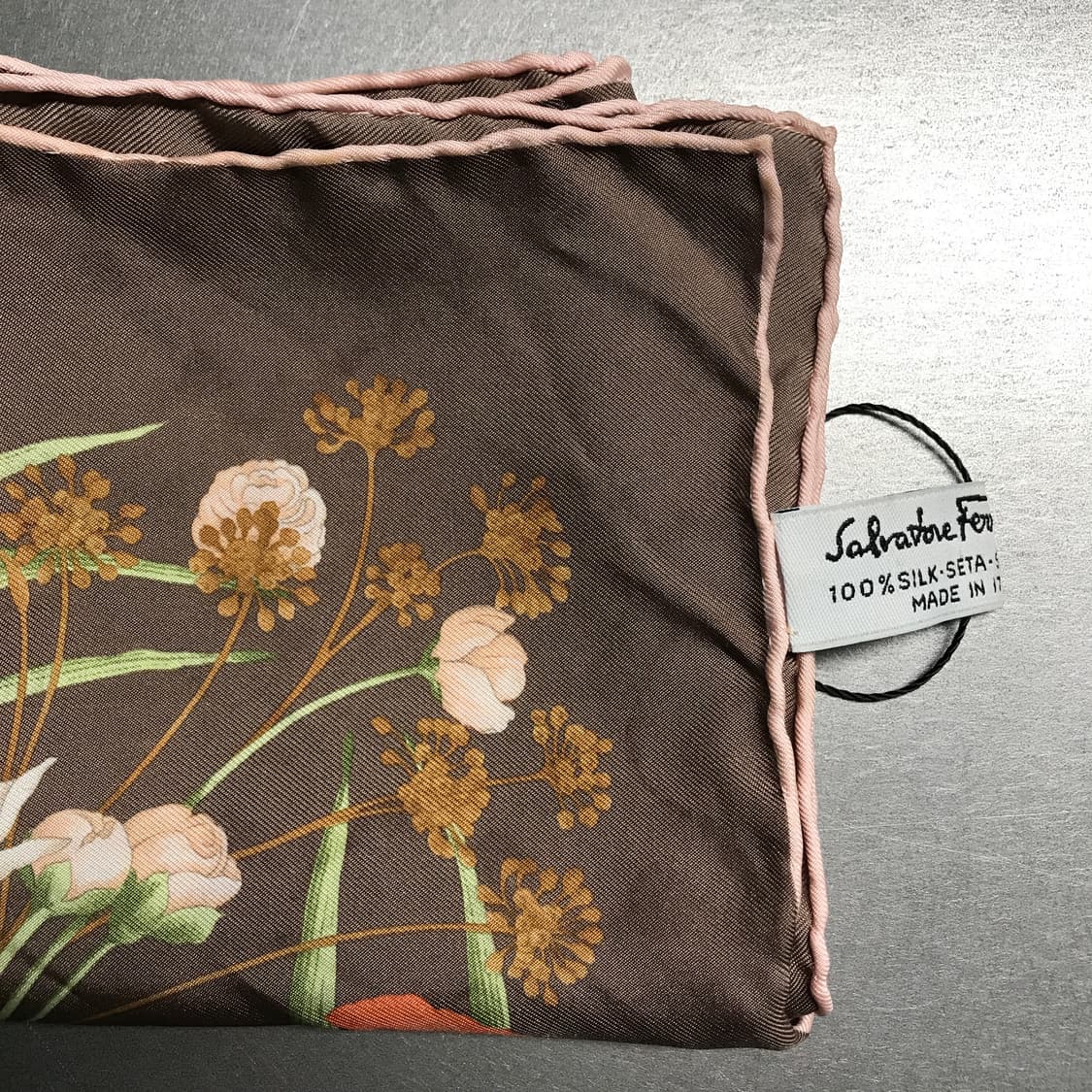 페레가모 실크 스카프 상품이미지3