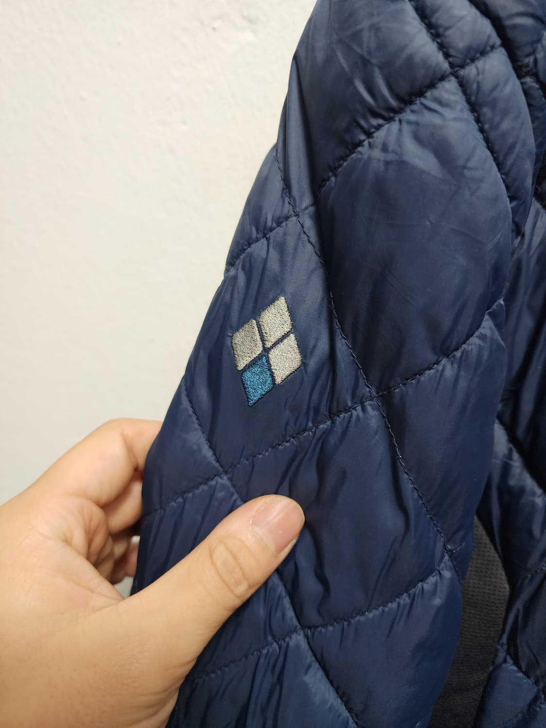 몽벨 플라즈마 다이아몬드 퀼팅 경랭패딩 XXL 상품이미지3