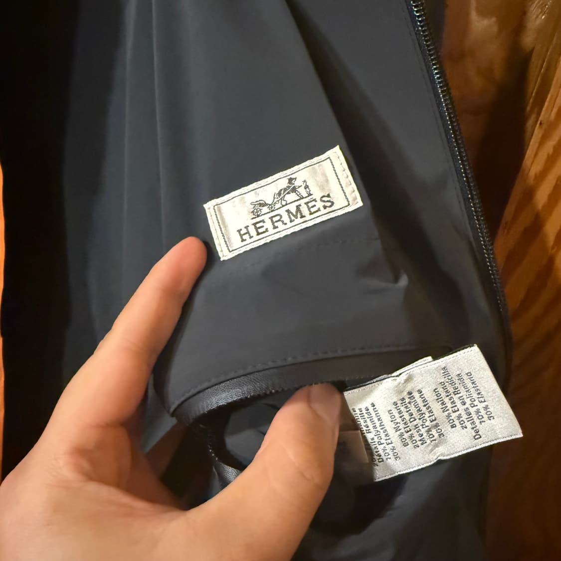 에르메스 봄버 자켓 판매 합니다. 상품이미지3