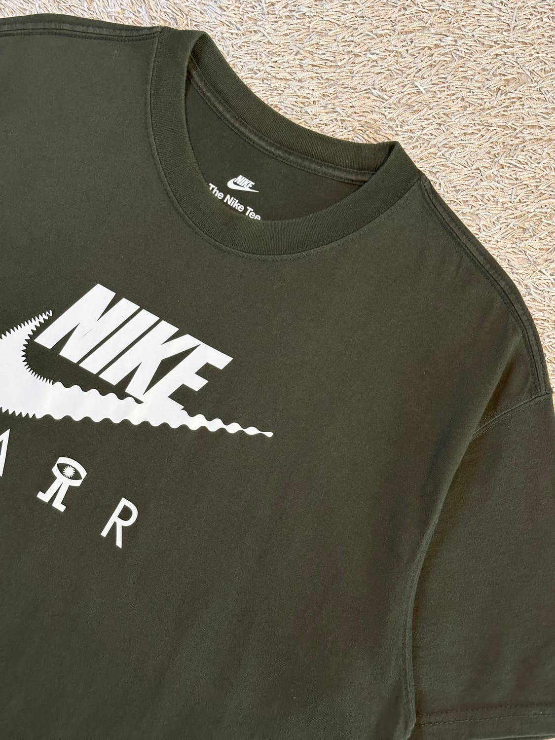 나이키 NIKE DNA HBR M90 반팔 티셔츠 카키 상품이미지3