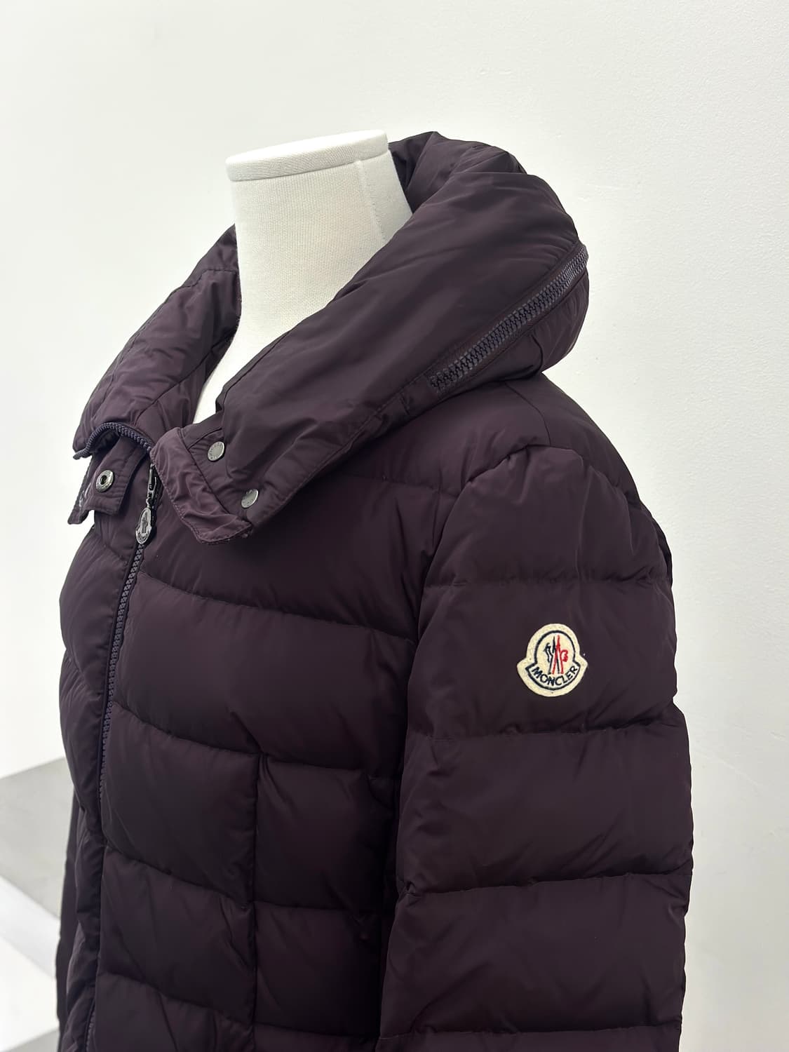 몽클레어 플라메뜨 버건디 롱패딩 상품이미지2