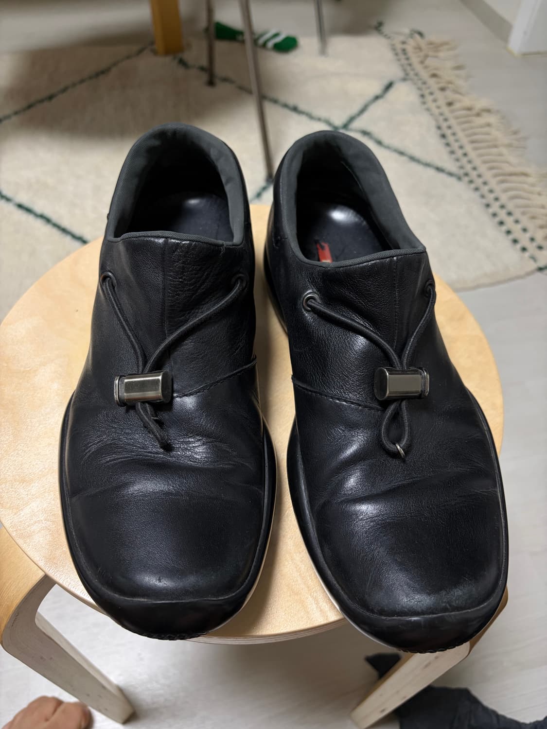 프라다 빈티지 스트링 로퍼 상품이미지2