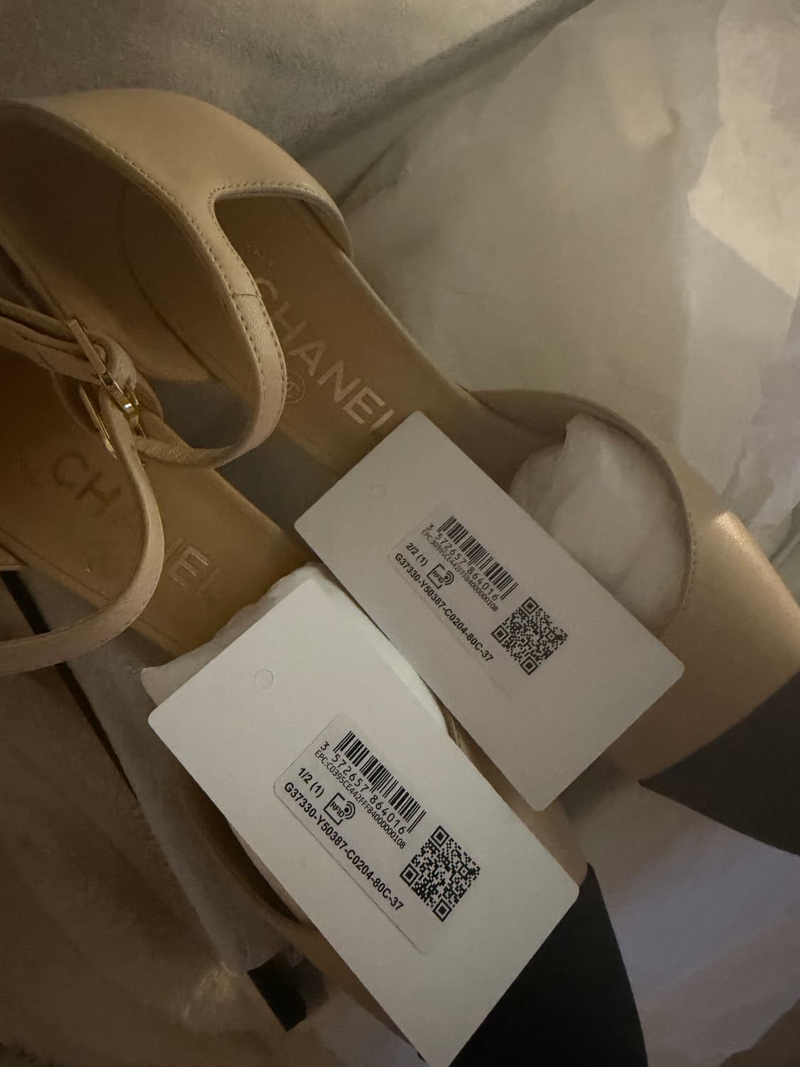 샤넬 클래식 투톤 베이지 블랙 샌들  상품이미지2