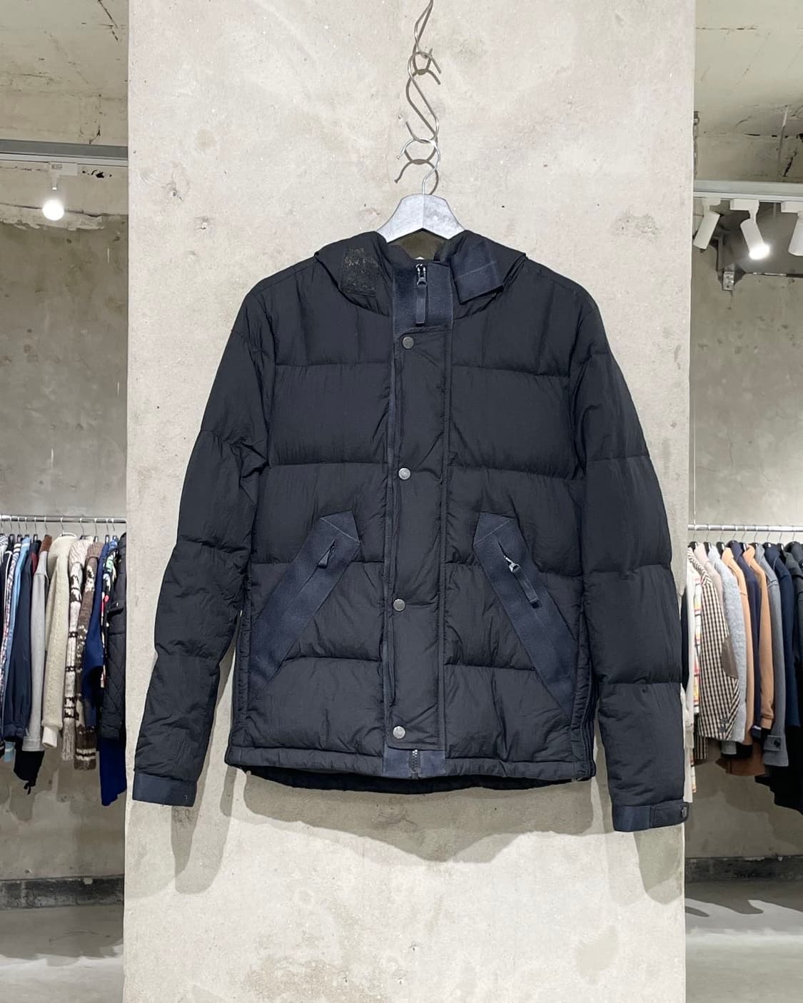 씨피컴퍼니 블랙 크랭클랩스 고글 덕 다운 후디 자켓 상품이미지2