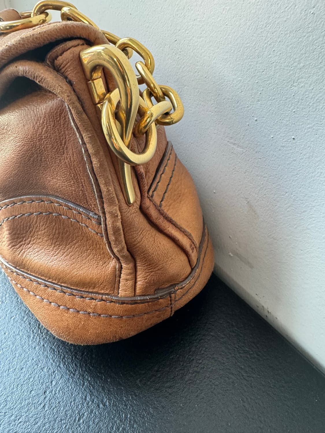 프라다 카우레더 체인 숄더백(정품) 상품이미지4